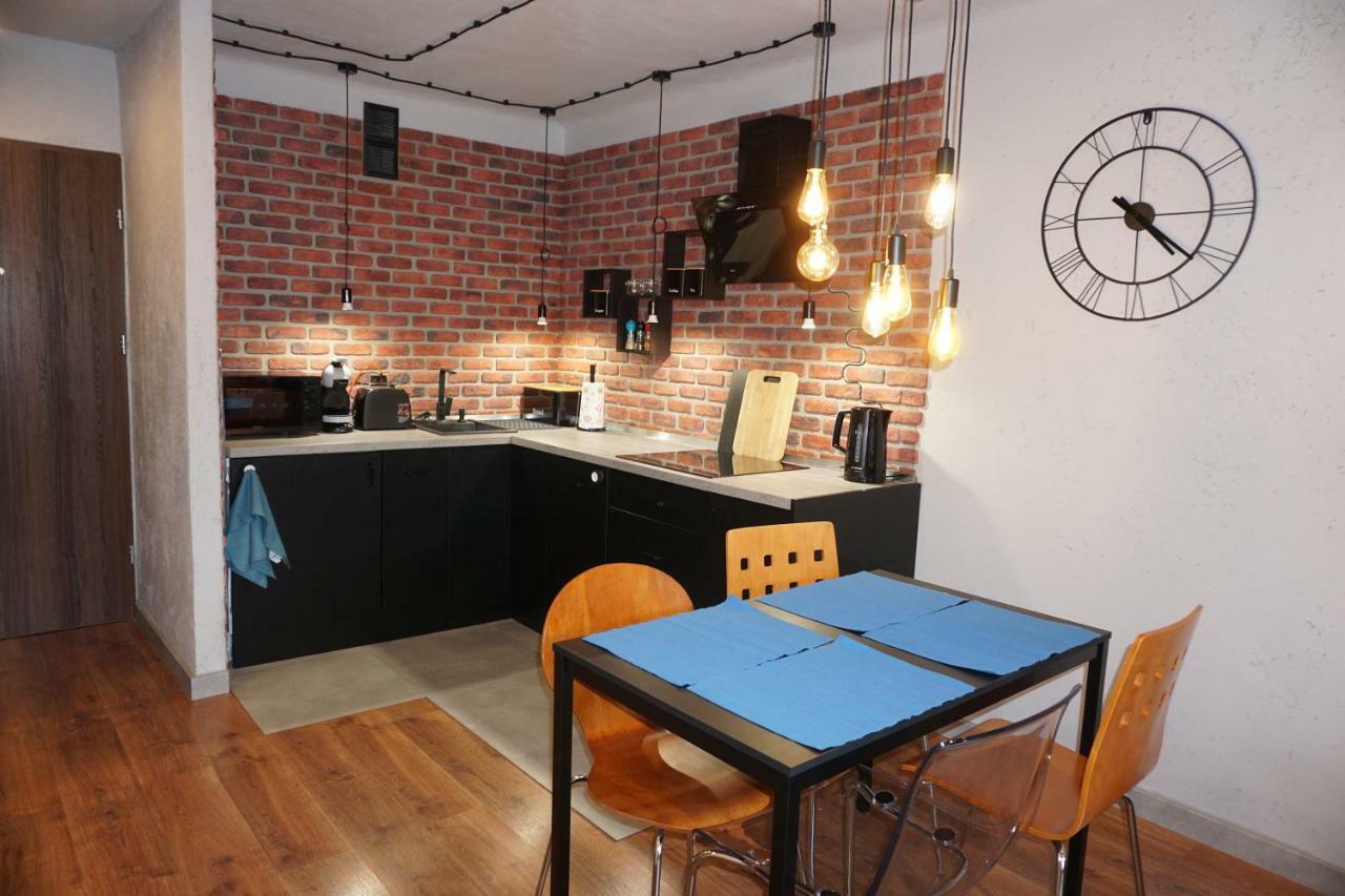 Metro Rondo Onz Apartment
